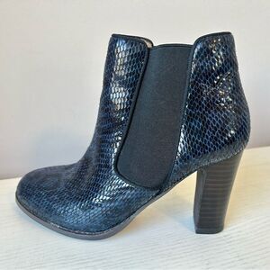 Mellow Yellow Navy Snake Skin Leather Heeled Ankle Boots size 36